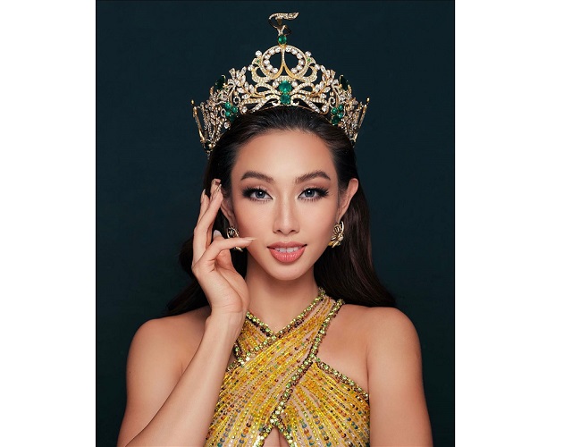 Nguyễn Thúc Thùy Tiên lộng lẫy đăng quang Hoa hậu Hòa Bình 2021