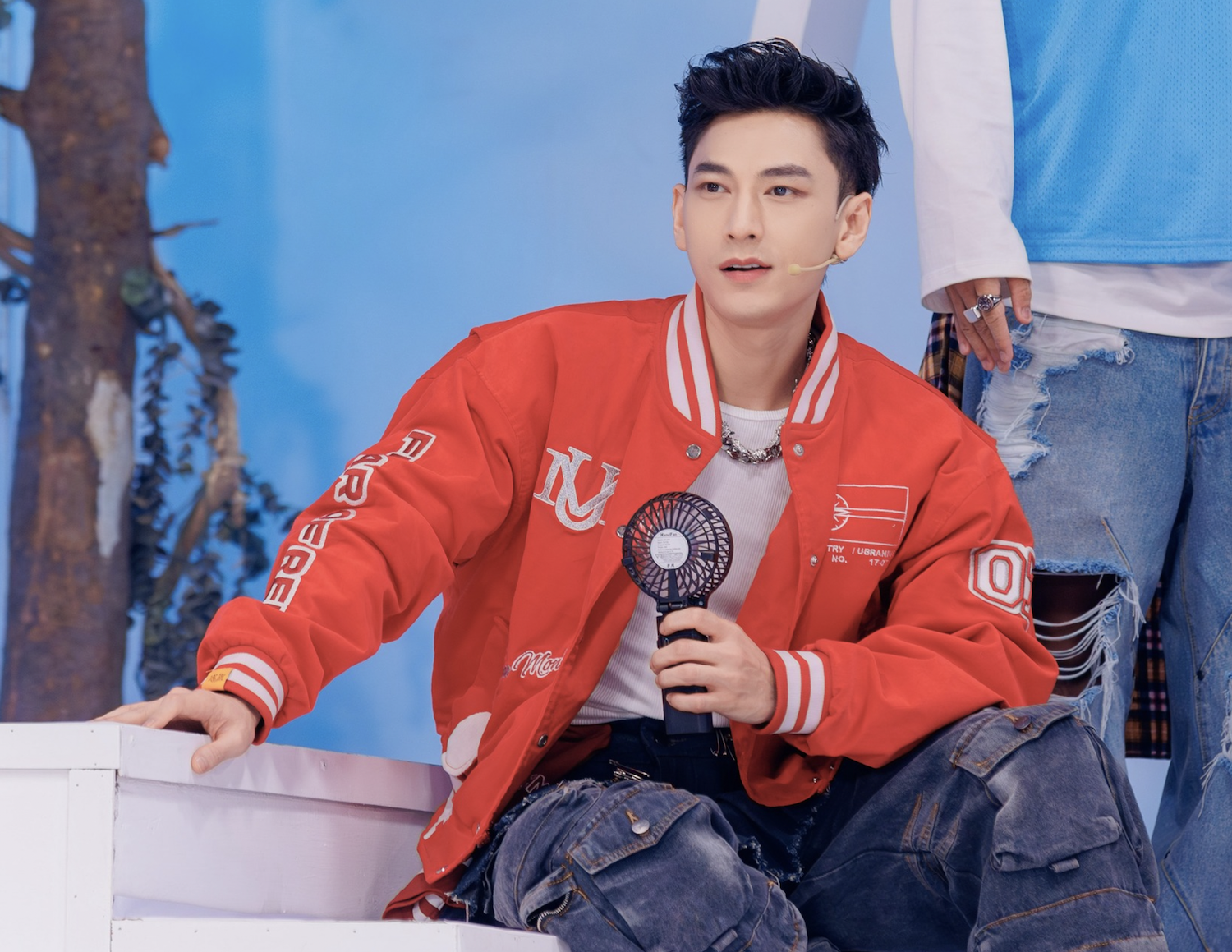 Isaac mang tới loạt sản phẩm âm nhạc chất lượng